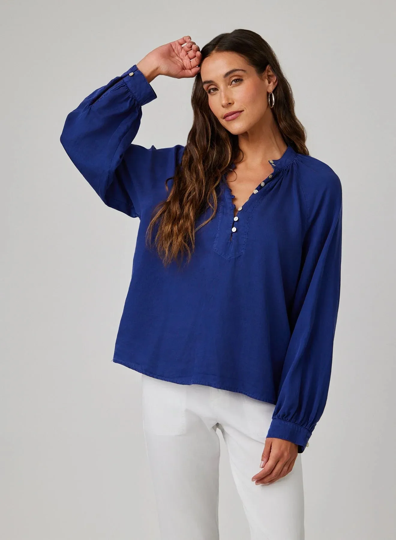 FLOWY RAGLAN PULLOVER