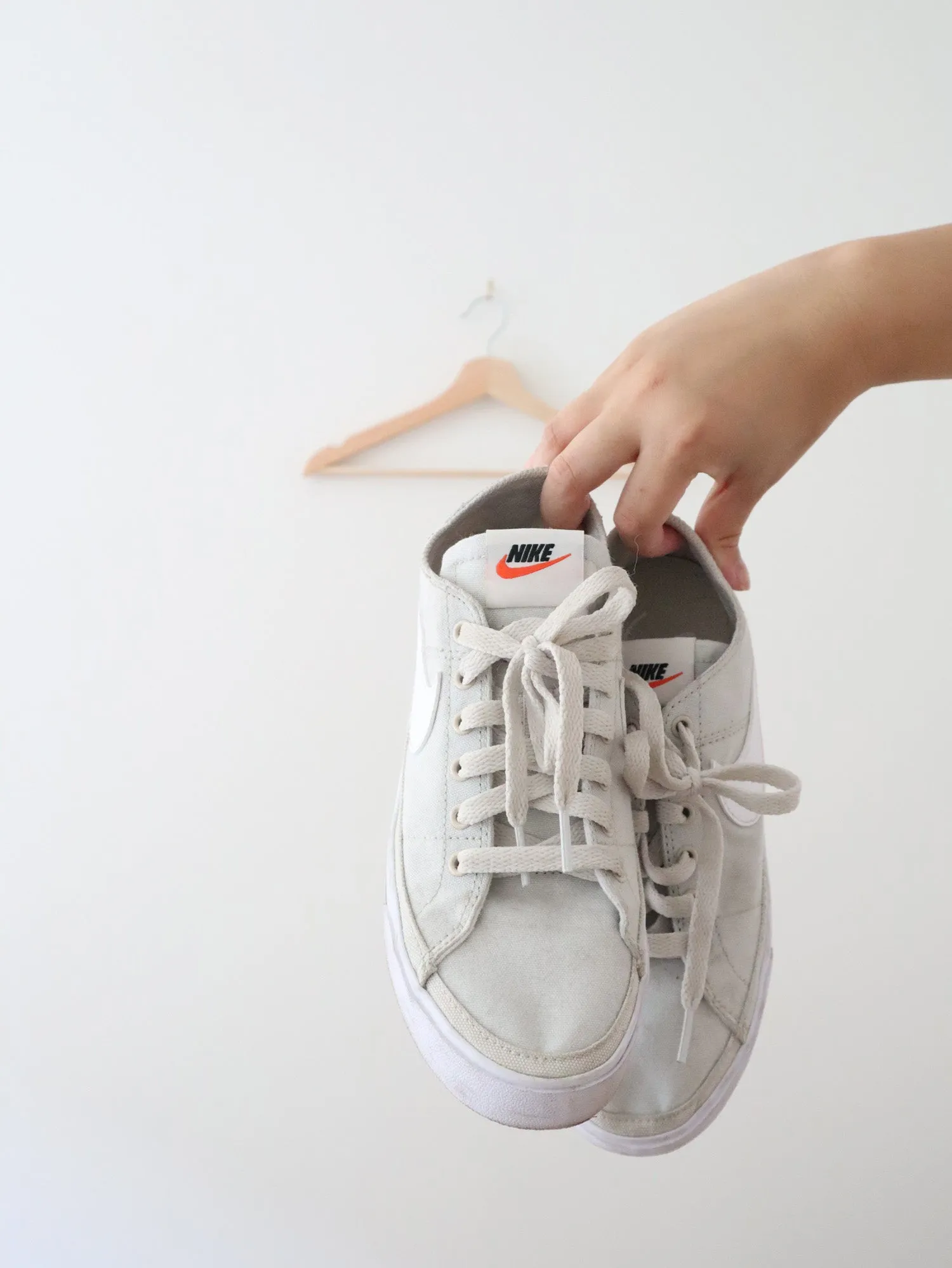 Nike Canvas Casual Sneakers (7.5)